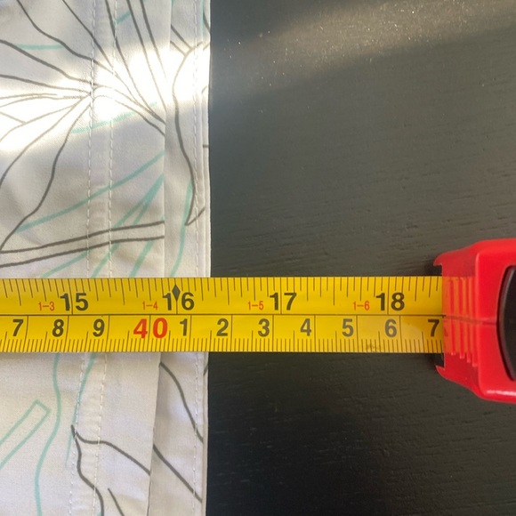 Columbia White w Tropical Flowers sz Sm fits like medium - Picture 7 of 13